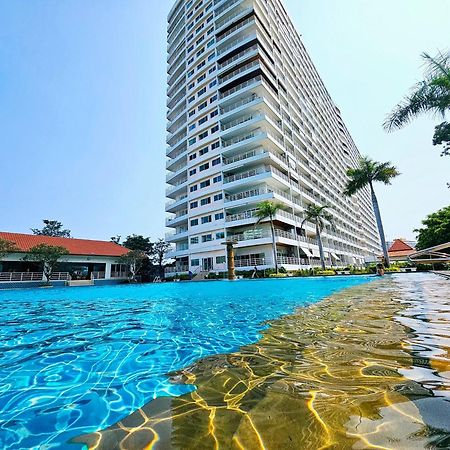 View Talay 5 Jomtien Beachfront Pattaya Exterior photo